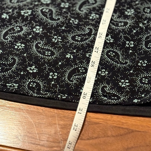 BP Black and White Paisley V-Neck Flutter Sleeve Dress 90s “skater dress” vibes - Picture 7 of 17